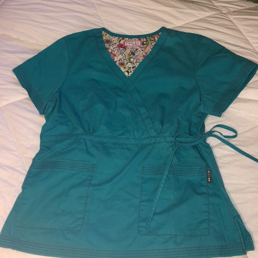 Koi XL mock scrub top. Teal